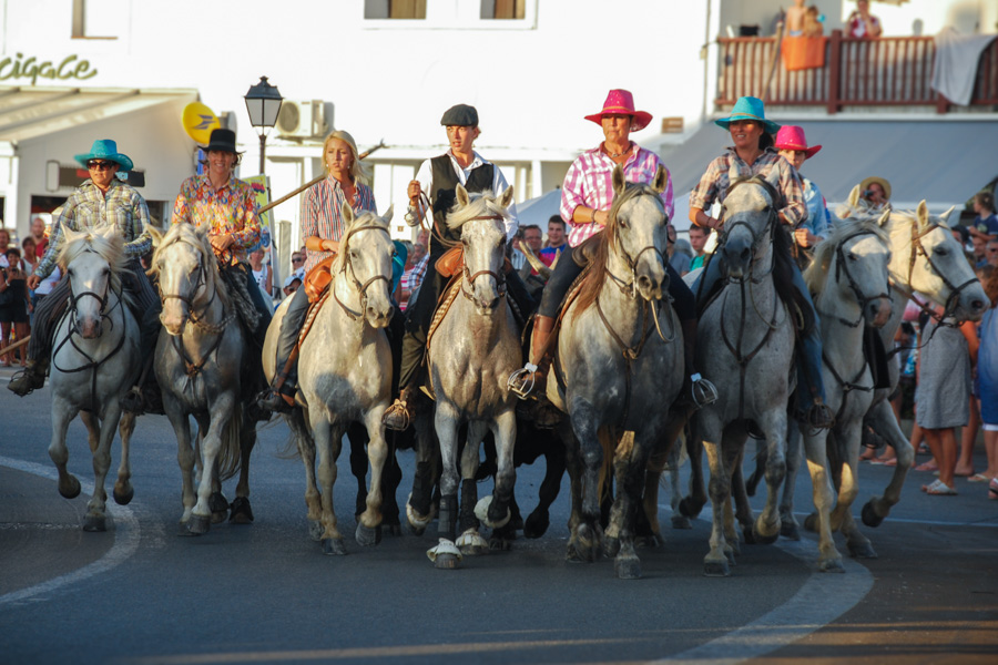 Lâcher de taureaux dans la ville - Les Saintes-Maries-de-la-Mer